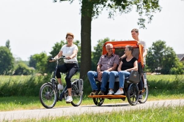 Adapted bicycles for mobility problems in the elderly