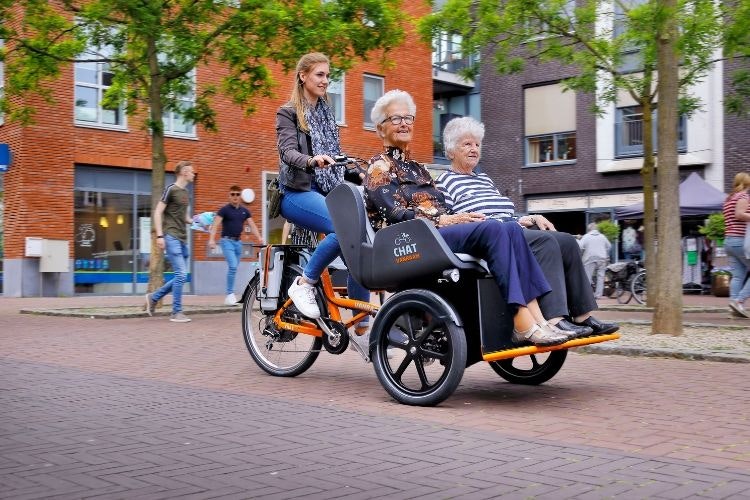 Faire du vélo avec une maladie musculaire avec Chat rickshaw Van Raam