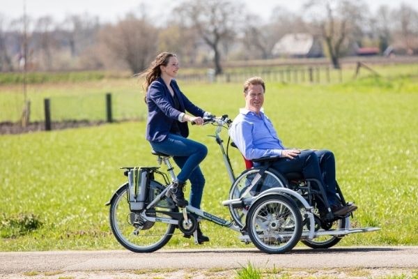 mobiliteit bij ouderen van raam veloplus rolstoelfiets