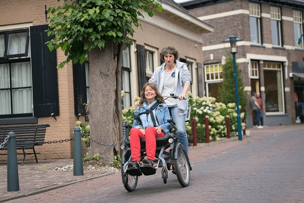 Van Raam Opair Rollstuhlfahrrad als Fahrradtaxi