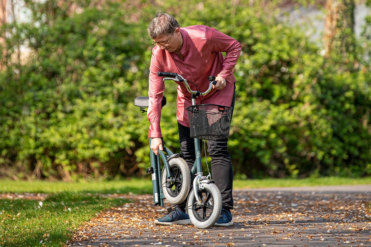 Cycle déambulateur pour personnes âgées Van Raam City