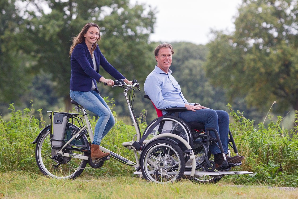 Rolstoeltransportfiets met trapondersteuning VeloPlus Van Raam