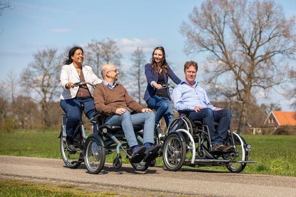 Cycling together without falling over