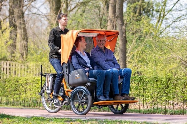 Rickshaw transport bike for healthcare facilities