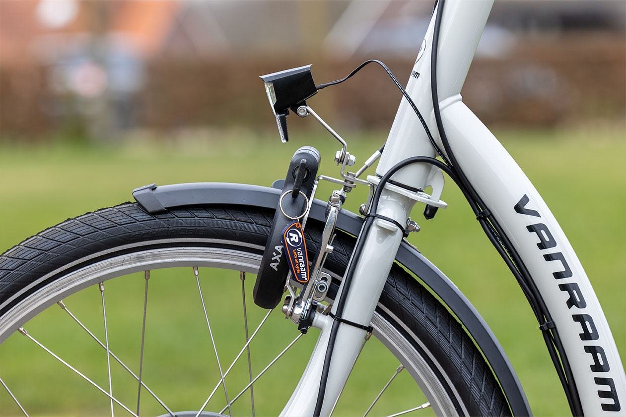 Van Raam Twinny Plus Dreirad Tandem Fahrradschloss und Beleuchtung