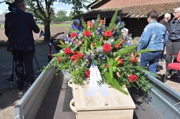 Coffin Martien trailer duo bike