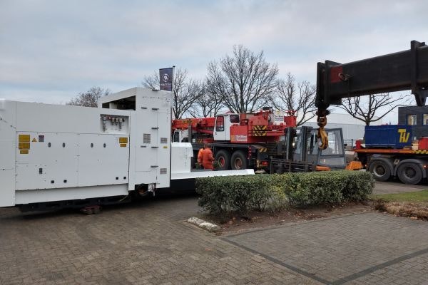 Lasersnijmachine voor Van Raam fietsen klaar om opgeladen te worden