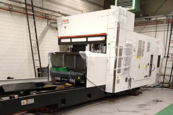 Mazak Laser maschine fertig fur umzug