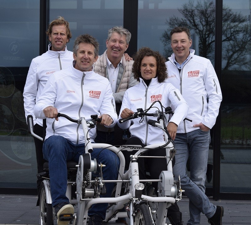 Van der Sar Foundation op Van Raam duofiets