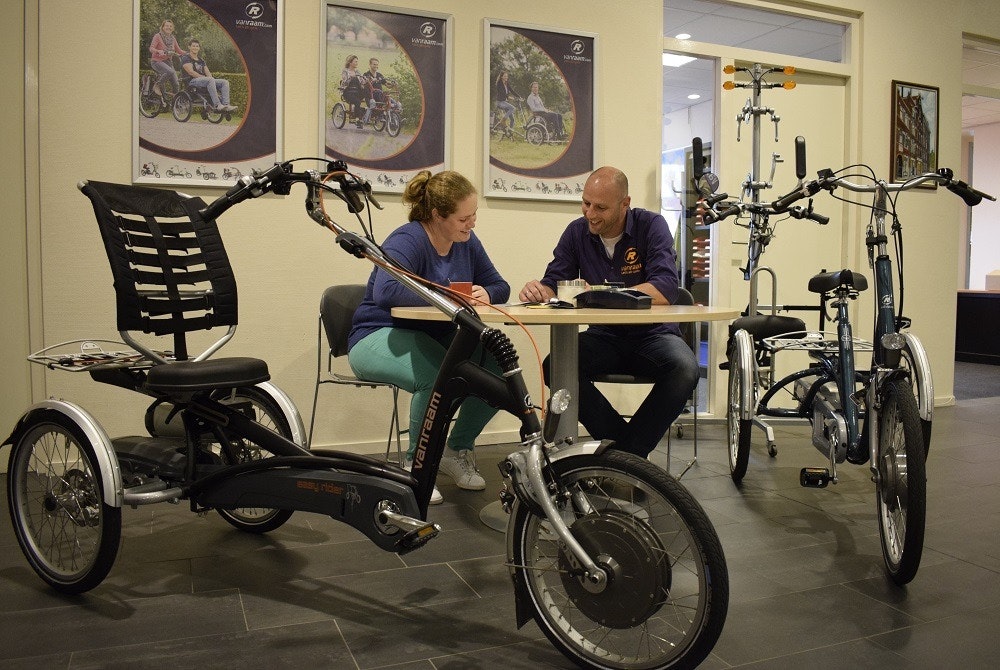 Fahrrad ausprobieren im Van Raam Austellungsraum