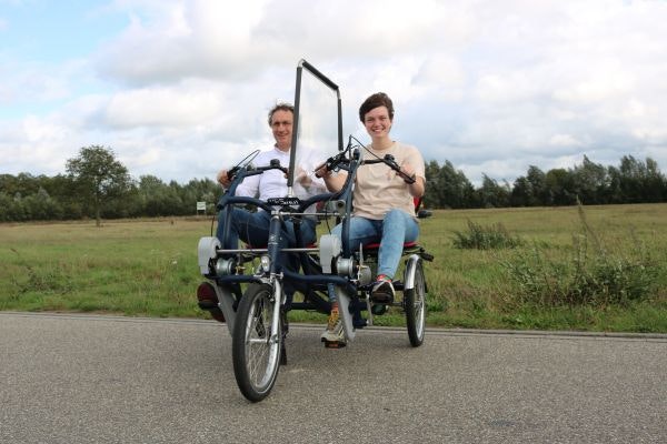 Fun2go duo driewielfiets met tussenscherm