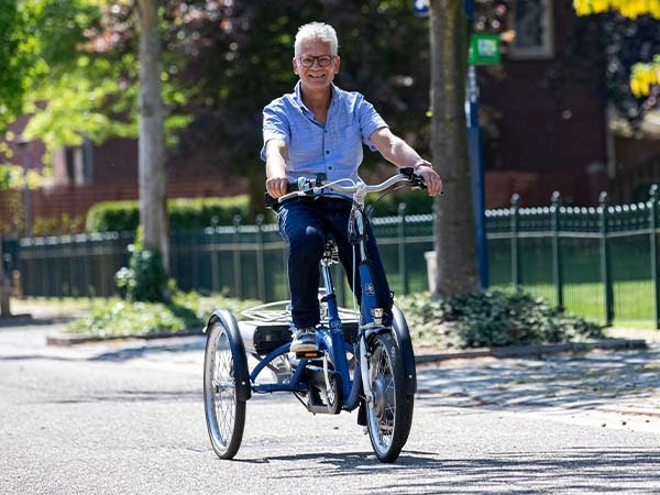 Gears on adapted Van Raam bicycles Midi tricycle