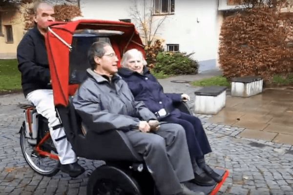 Met nieuwe perspectieven fietsen op riksja fiets door ingolstadt