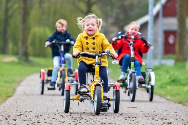 Van Raam a personnalisé des bicyclettes pour des enfants handicapés
