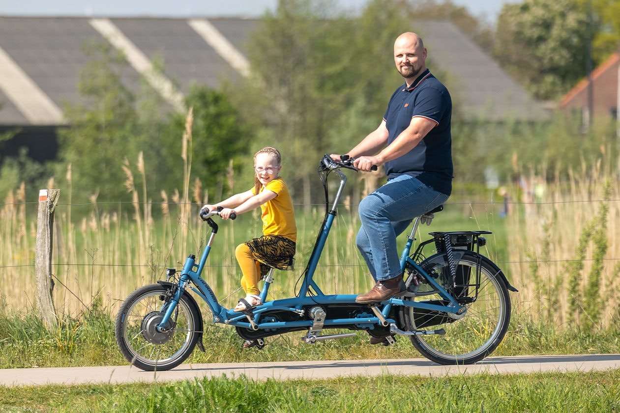 Kivo enfant devant tandem