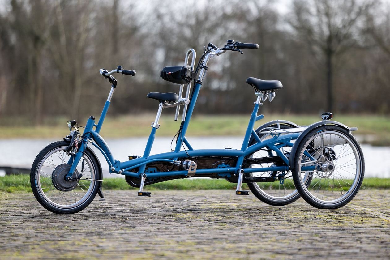 Tricycle tandem adult and child