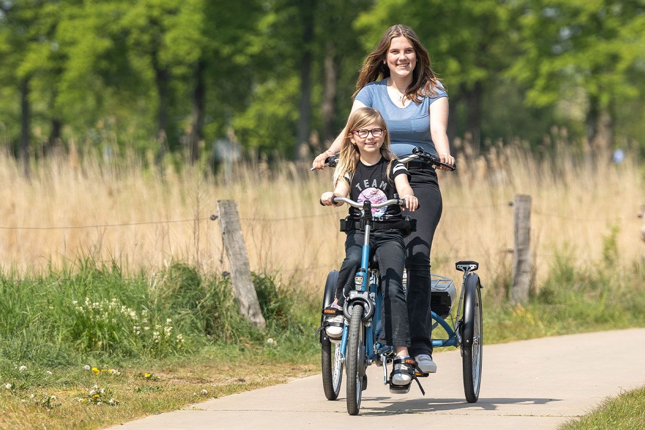 Kivo Plus driewiel tandem ouder kind met beperking