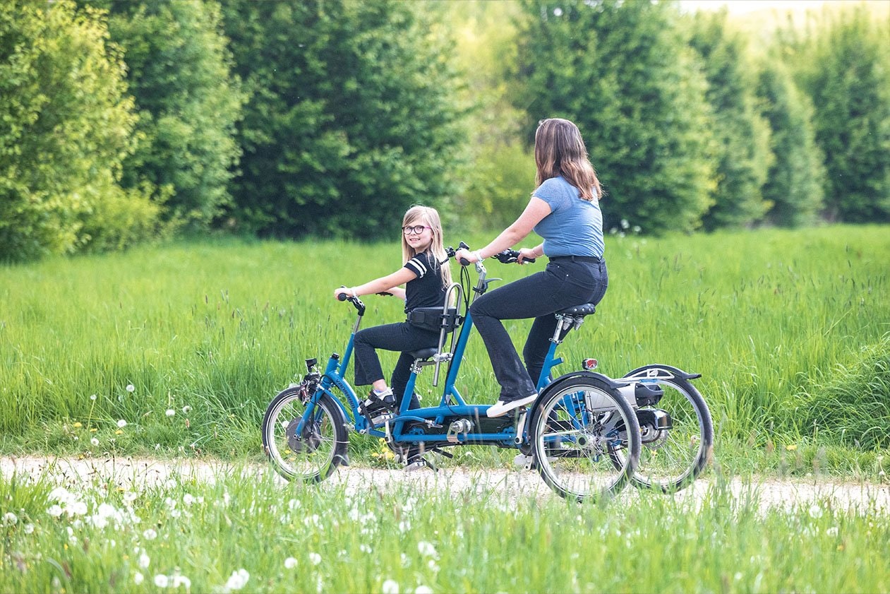 Eltern-Kind-Dreiradtandem mit Elektroantrieb Van Raam Kivo Plus