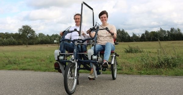 Fietsen met Fun2Go duofiets met corona tussenscherm