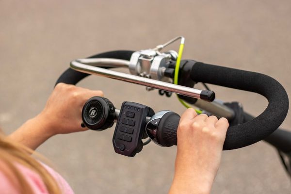 Remmen op een doorlopend Van Raam fietsstuur