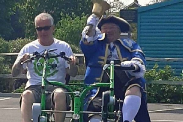 Adapted cycling in England with custom bike Fun2Go