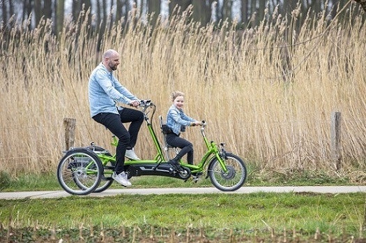 Kivo Plus tandem Radfahren mit einer Hirnerkrankung Van Raam