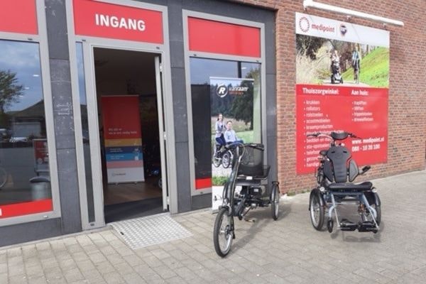 Medipoint Roermond Van Raam Premium Dealer met aangepaste fietsen