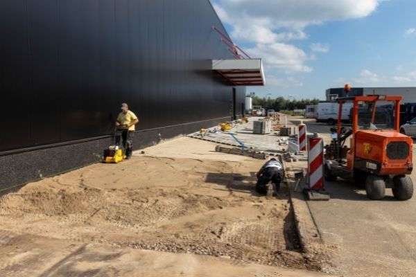 paving of new hall van raam varsseveld