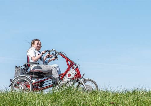 Initiatives avec le vélo duo Fun2Go de Van Raam en temps de coronavirus - Entraide en temps de coronavirus