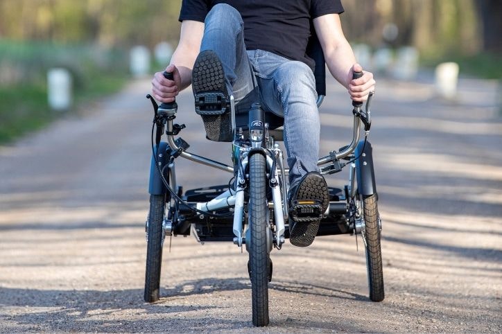 Tricycle sportif pour adultes de Van Raam avec guidon sous le siège