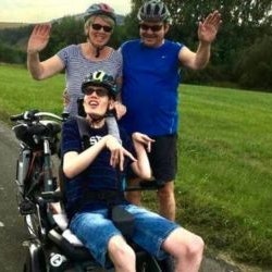 Expérience client OPair fauteuil roulant vélo - famille Brandt