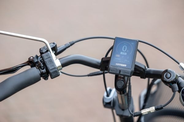 Unique riding characteristics of the Fun2Go duo bike Van Raam pedal support smart display