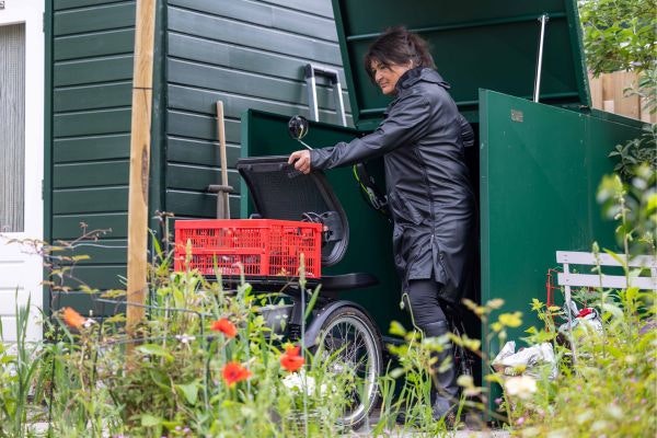 Aangepaste fiets Van Raam stallen - droge en beschermde stalling