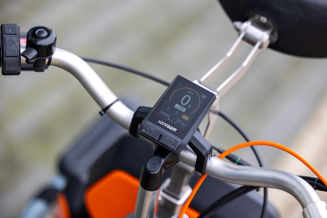 Display Van Raam OPair wheelchair bike with pedal support