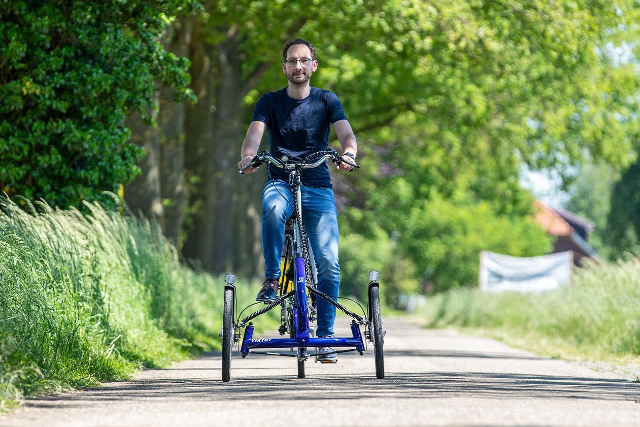 Expérience client Viktor tricycle à 2 roues avant - Kevin