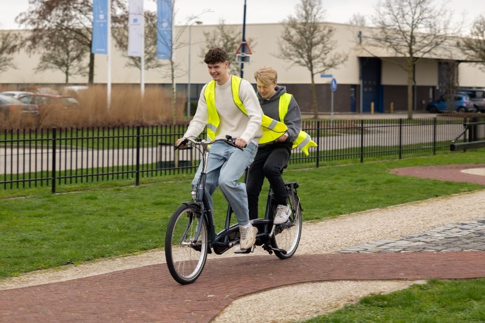 Mit dem Tandem zur Sahara auf der Van Raam Teststrecke