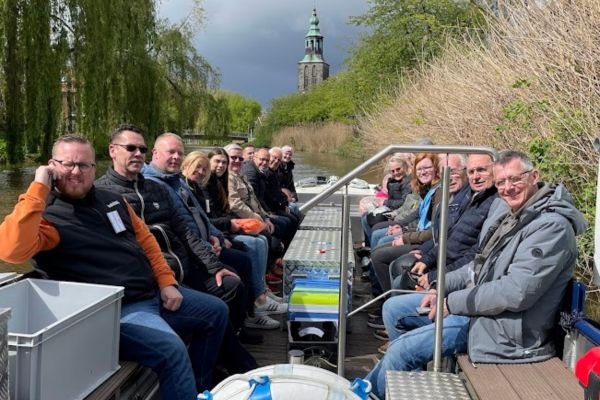 Week-end international des distributeurs Van Raam sur le bateau