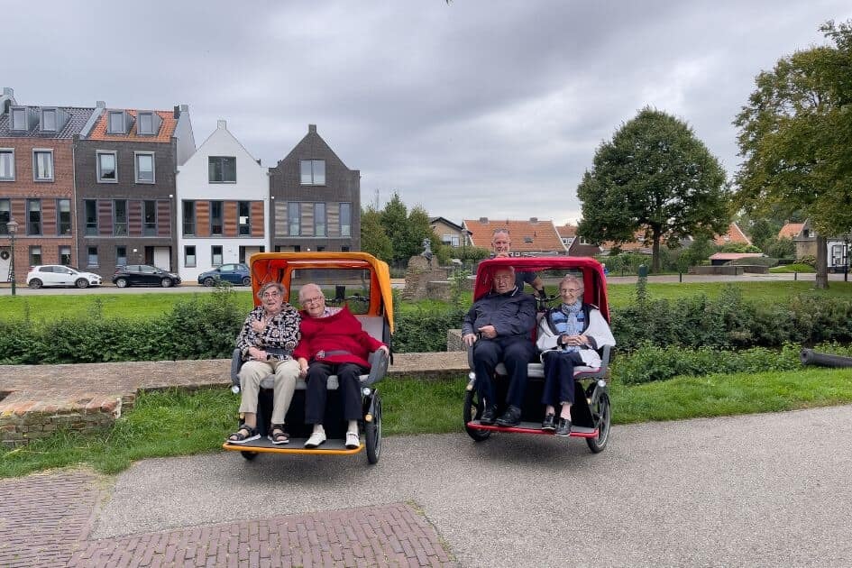 De Bever Ouddorp Van Raam Chat Riksjafietsen De Bever Ouddorp Van Raam Chat Riksjafietsen