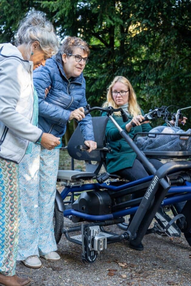 vanRaam klantervarint tHuis Lioba Fun2Go duofiets met draaibare stoel vanRaam klantervarint tHuis Lioba Fun2Go duofiets met draaibare stoel