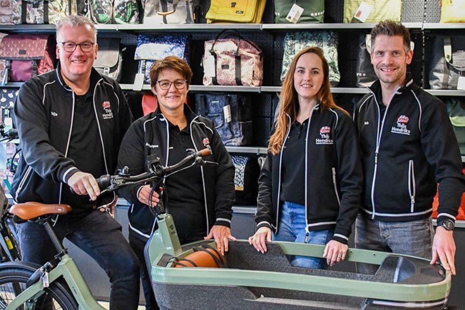 Hendriks Tweewielers vanRaam dealer Hendriks Tweewielers vanRaam dealer