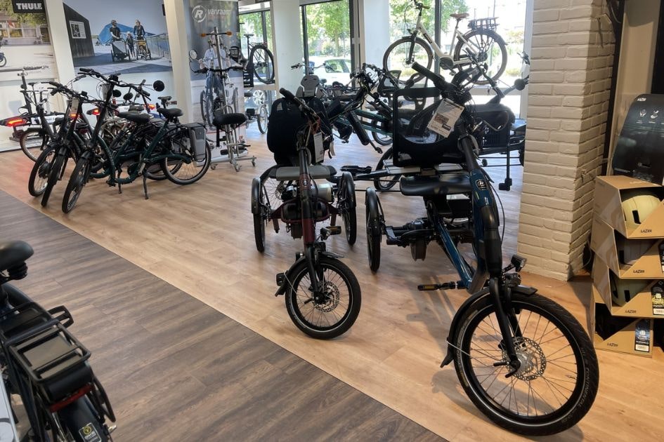5 vragen aan vanRaam premium dealer Bike Totaal Smeeing Soest - showroom