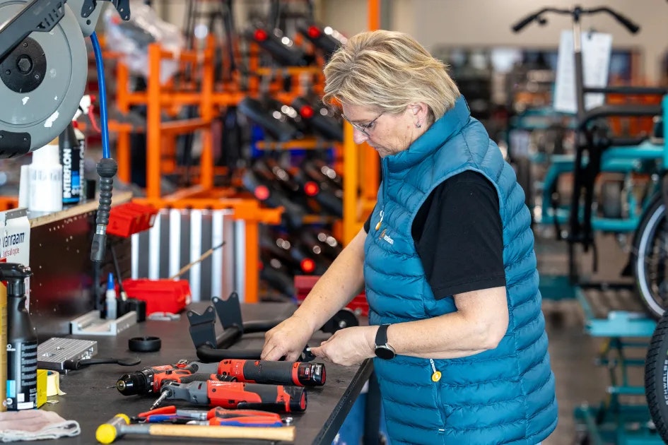 Jolanda assembly vanRaam bicycles