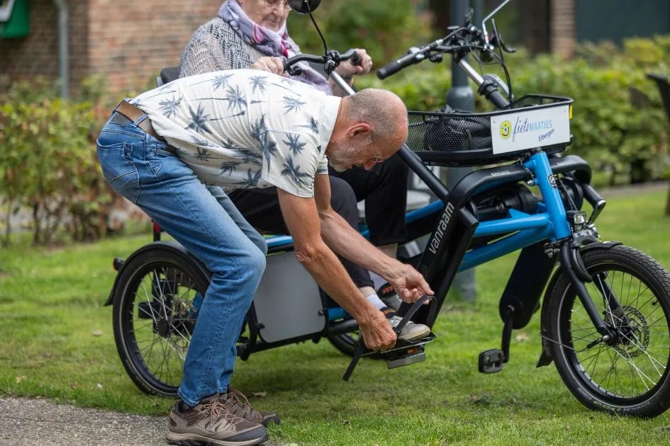 Fietsmaatjes Eibergen Duofahrrad Fun2Go mit Fussschalen vanRaam Fietsmaatjes Eibergen Duofahrrad Fun2Go mit Fussschalen vanRaam