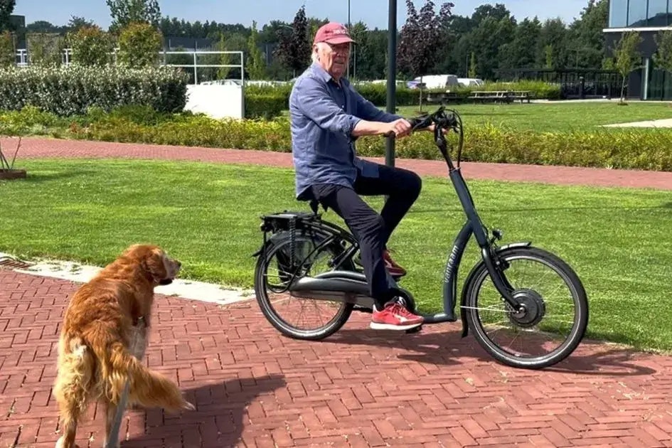 Harry Slinger test Balance fiets vanRaam fietstestbaan Harry Slinger test Balance fiets vanRaam fietstestbaan