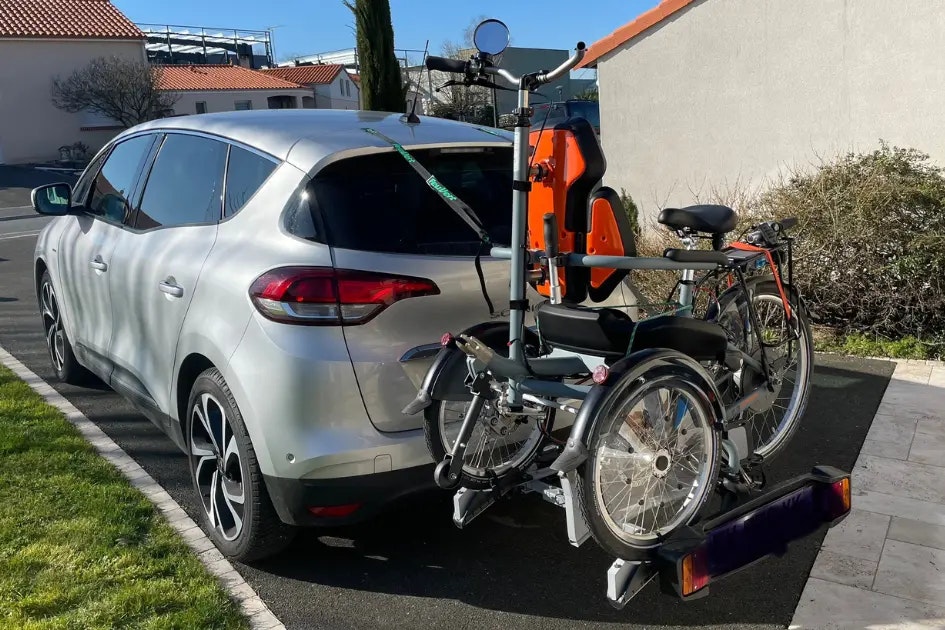 Customer experience vanRaam OPair wheelchair trike - Annick and Joël Vérité