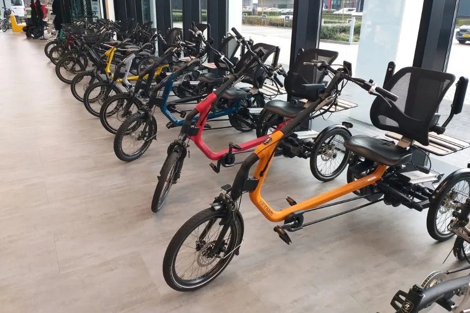 Test ride with advisor vanRaam customer experience Willem Franck Test ride with advisor vanRaam customer experience Willem Franck