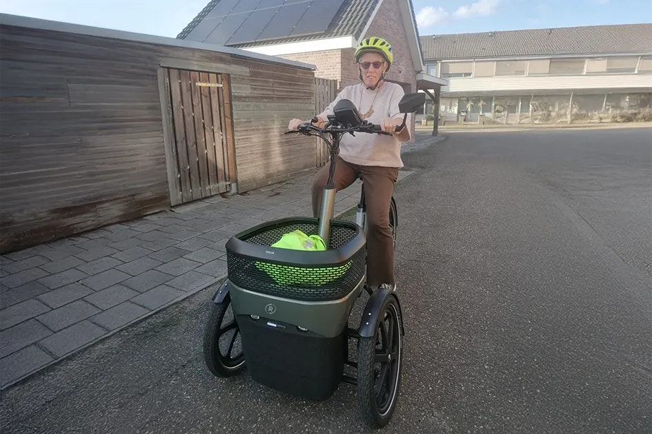 Hedwig Vigoureux on her Thuja tricycle Hedwig Vigoureux on her Thuja tricycle