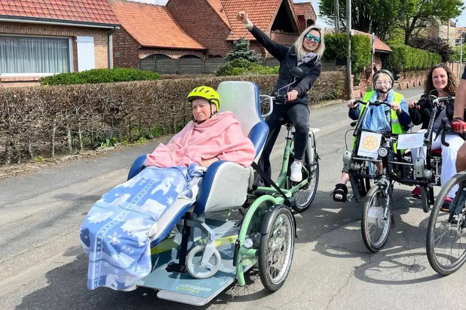 Expérience client Vélo fauteuil VeloPlus vanRaam - EHPAD de Nieppe