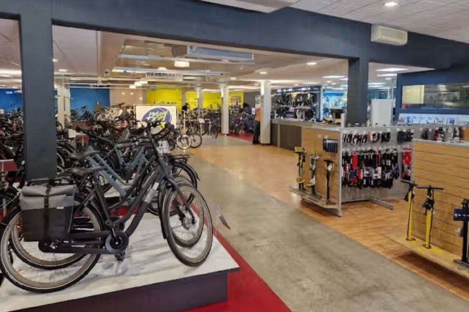 Metropool fietsen Venlo vanRaam winkel Metropool fietsen Venlo vanRaam winkel