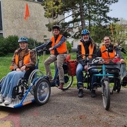 Kundenerfahrung von Steve Birgel mit dem Fun2Go-Duofahrrad von Van Raam bei La Kutch Kundenerfahrung von Steve Birgel mit dem Fun2Go-Duofahrrad von Van Raam bei La Kutch